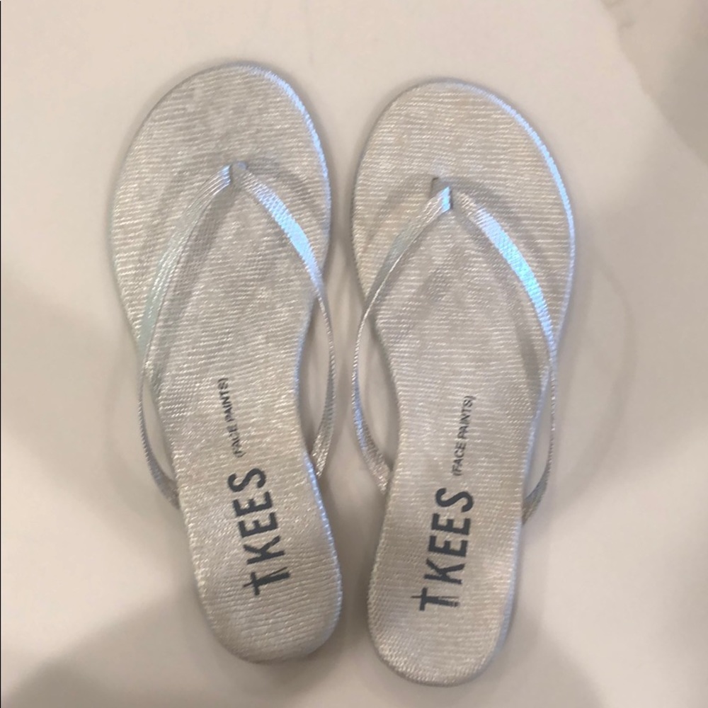Tkees face paints leather flip flops